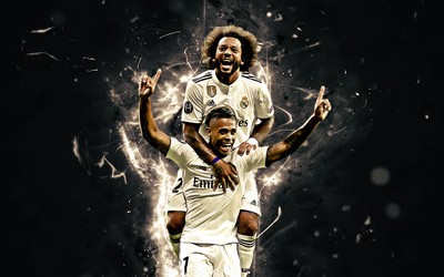 多宝电竞评论-姆希塔良这脚传球找到无人盯防队友